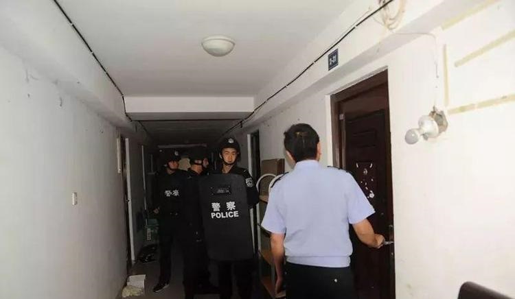 港毒枭潜逃十年落网